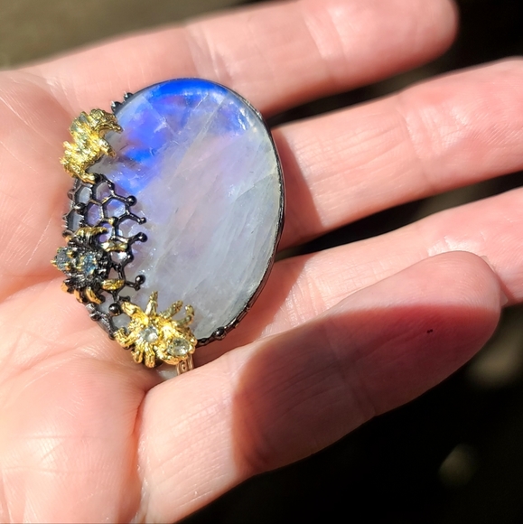HUGE GORGEOUS Moonstone & Aquamarine brooch w/24k Gold Spiders - Picture 9 of 11